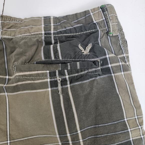 American Eagle Outfitters Plaid Army Tan Bermuda Shorts w/ Pockets Men's Size 32 - Picture 4 of 8